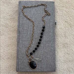 Elegant Black and Gold Necklace
